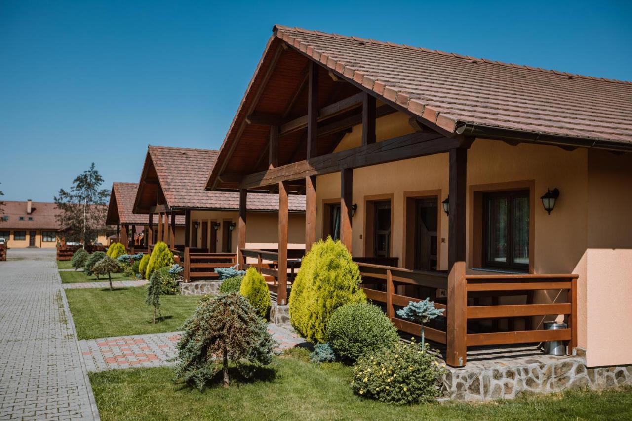 Complex turistic Han Pescaresc Eremitu Exterior foto